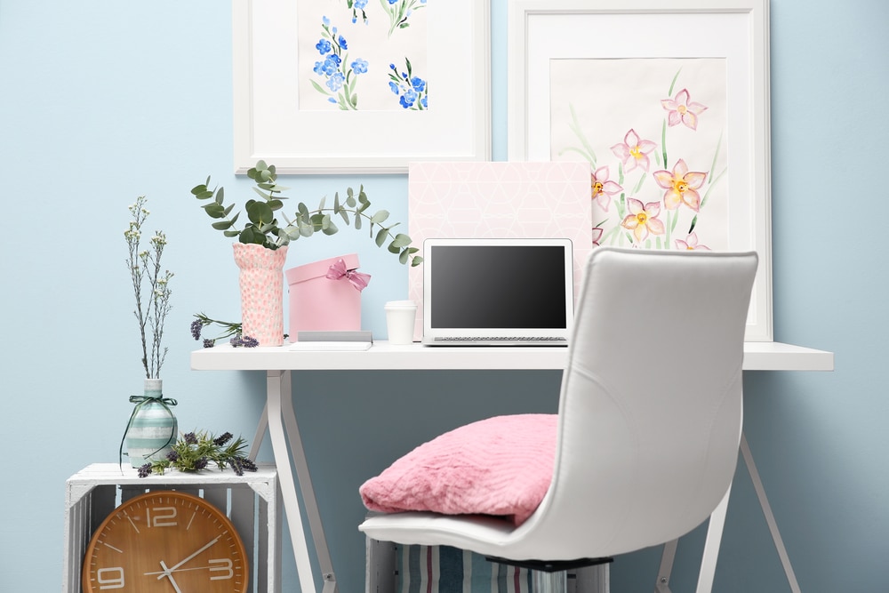 How to Organise Your Desk